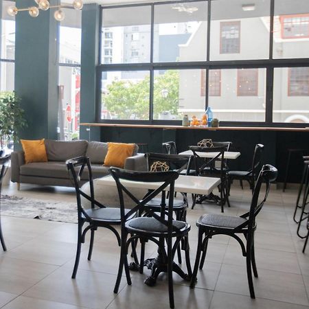 The Rhino Hotel & Apartments ケープタウン エクステリア 写真