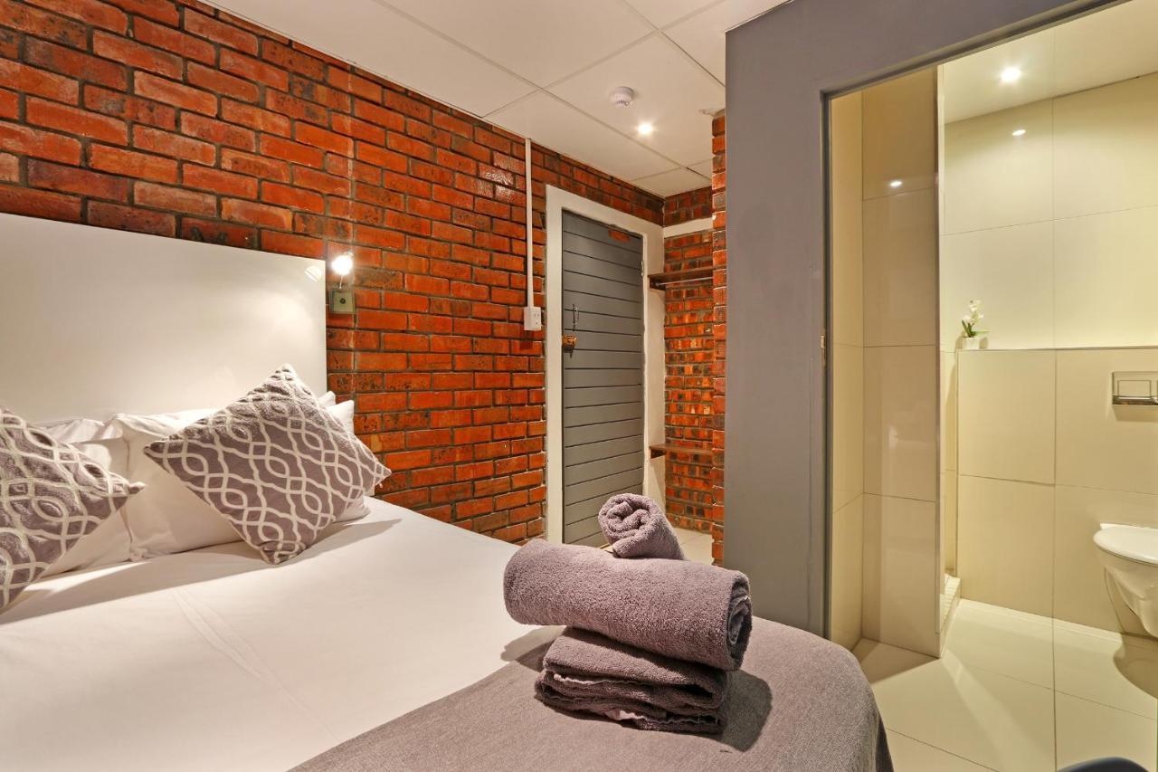 The Rhino Hotel & Apartments ケープタウン エクステリア 写真