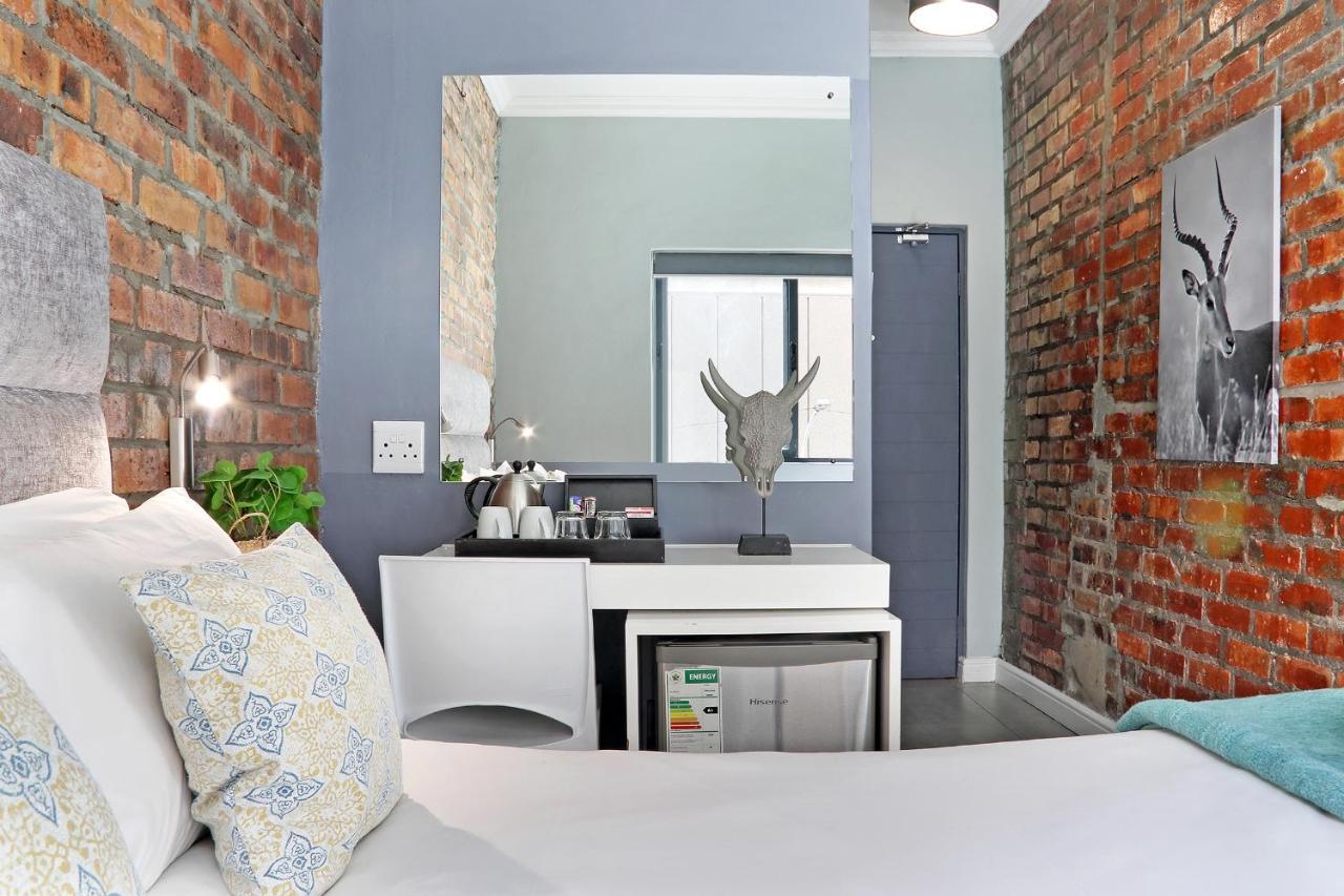 The Rhino Hotel & Apartments ケープタウン エクステリア 写真
