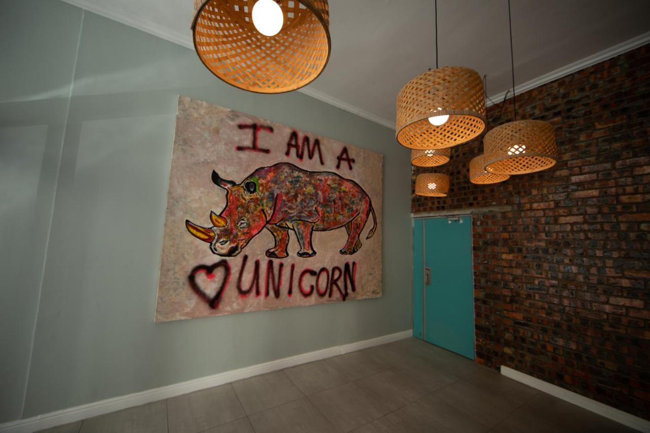 The Rhino Hotel & Apartments ケープタウン エクステリア 写真