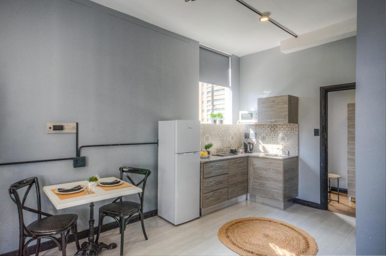 The Rhino Hotel & Apartments ケープタウン エクステリア 写真
