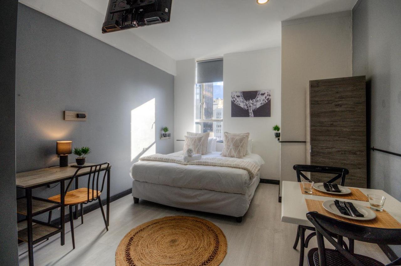 The Rhino Hotel & Apartments ケープタウン エクステリア 写真