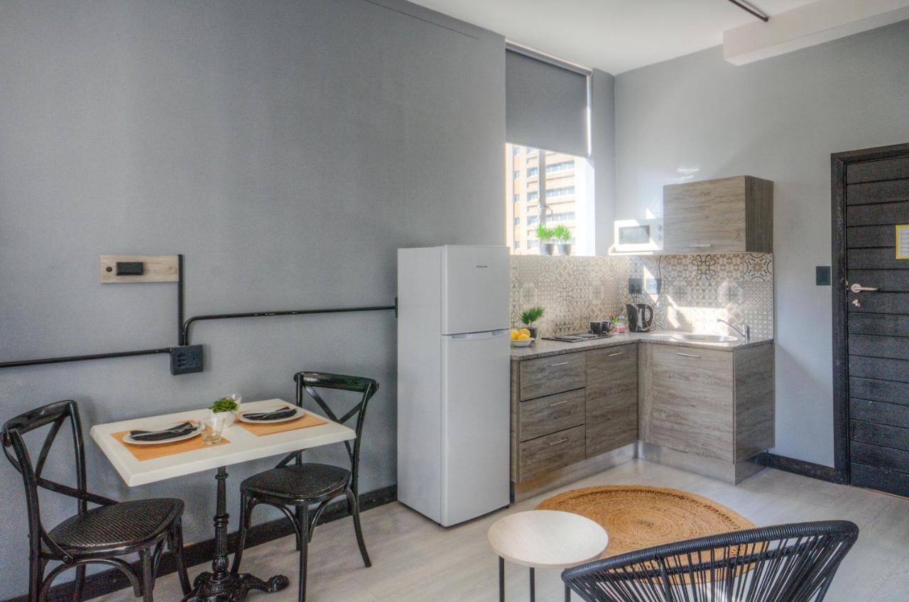 The Rhino Hotel & Apartments ケープタウン エクステリア 写真